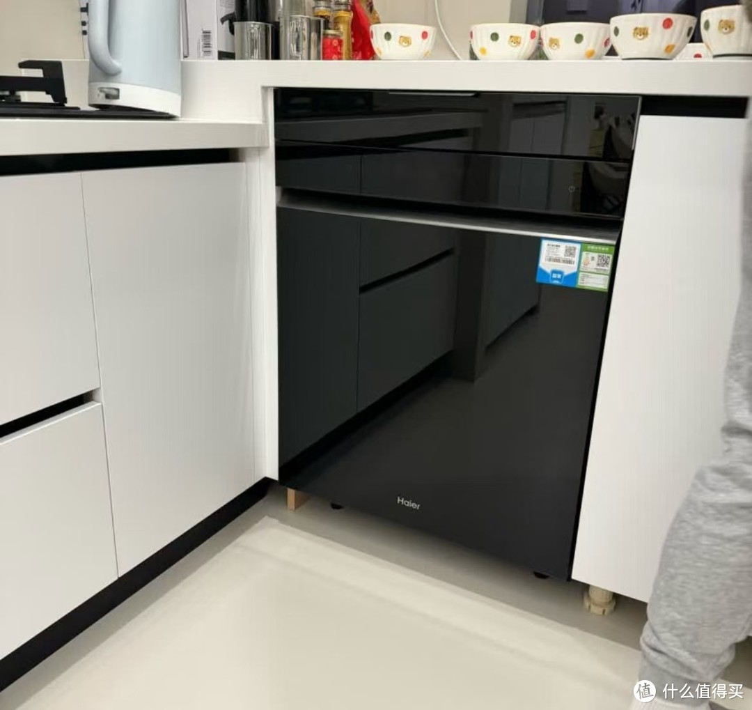 对自己好一点 应该买一台海尔洗碗机!